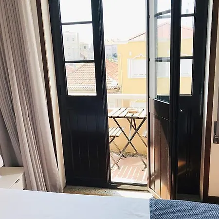 Guest house Com Varanda Proximo Ao Metro *